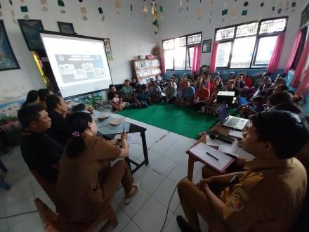 Rapat Sosilisasi Program TK Budhi Luhur Sudaji